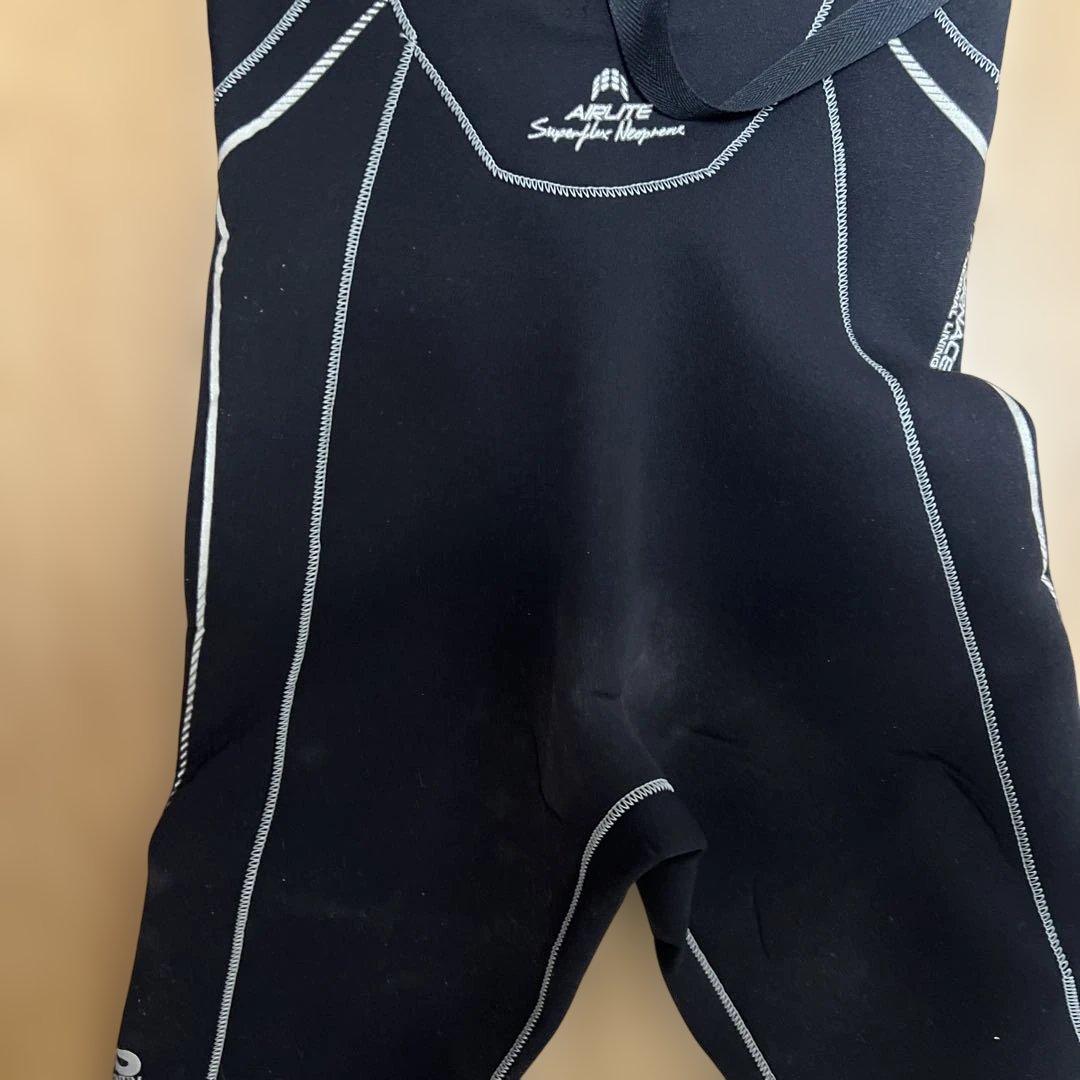 一回着用のみ美品‼️BILLABONGシーガルウェットスーツブラック