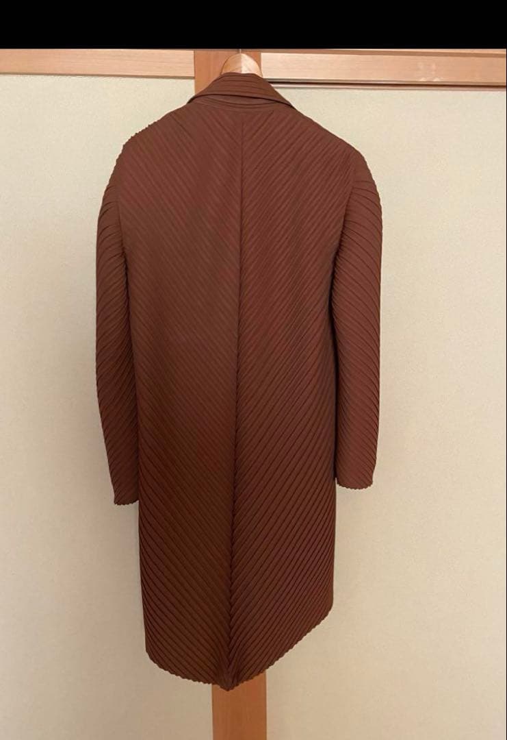 ISSEY MIYAKE イッセミヤケ　ブラウン プリーツロングコート