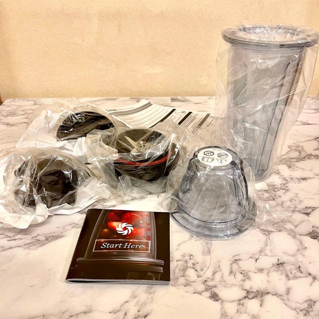 【新品未使用】希少品Vitamix ブレンディングカップとボウルスターターキット