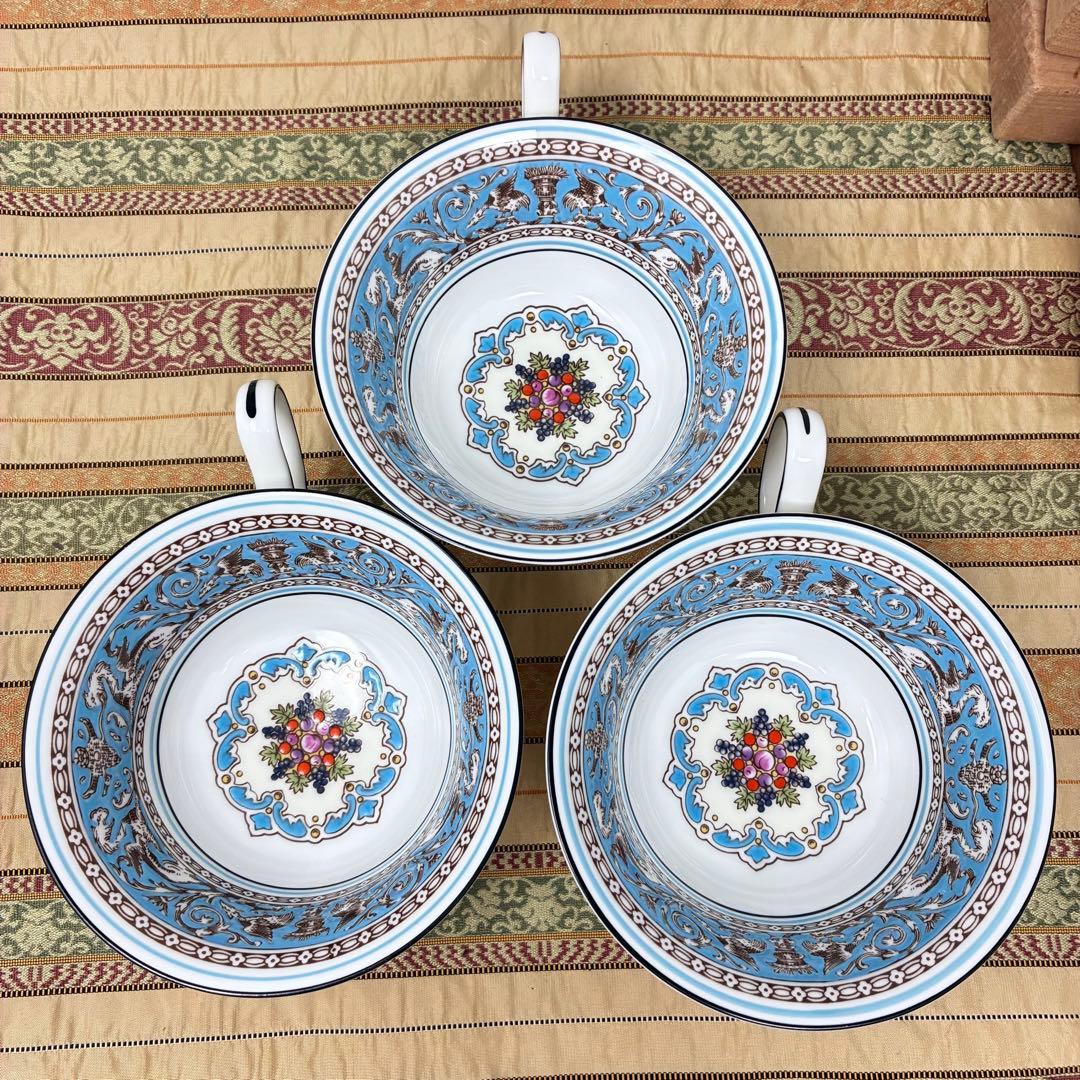 黒壺　ウェッジウッド フロレンティーンターコイズ カップ＆ソーサー　3客セット