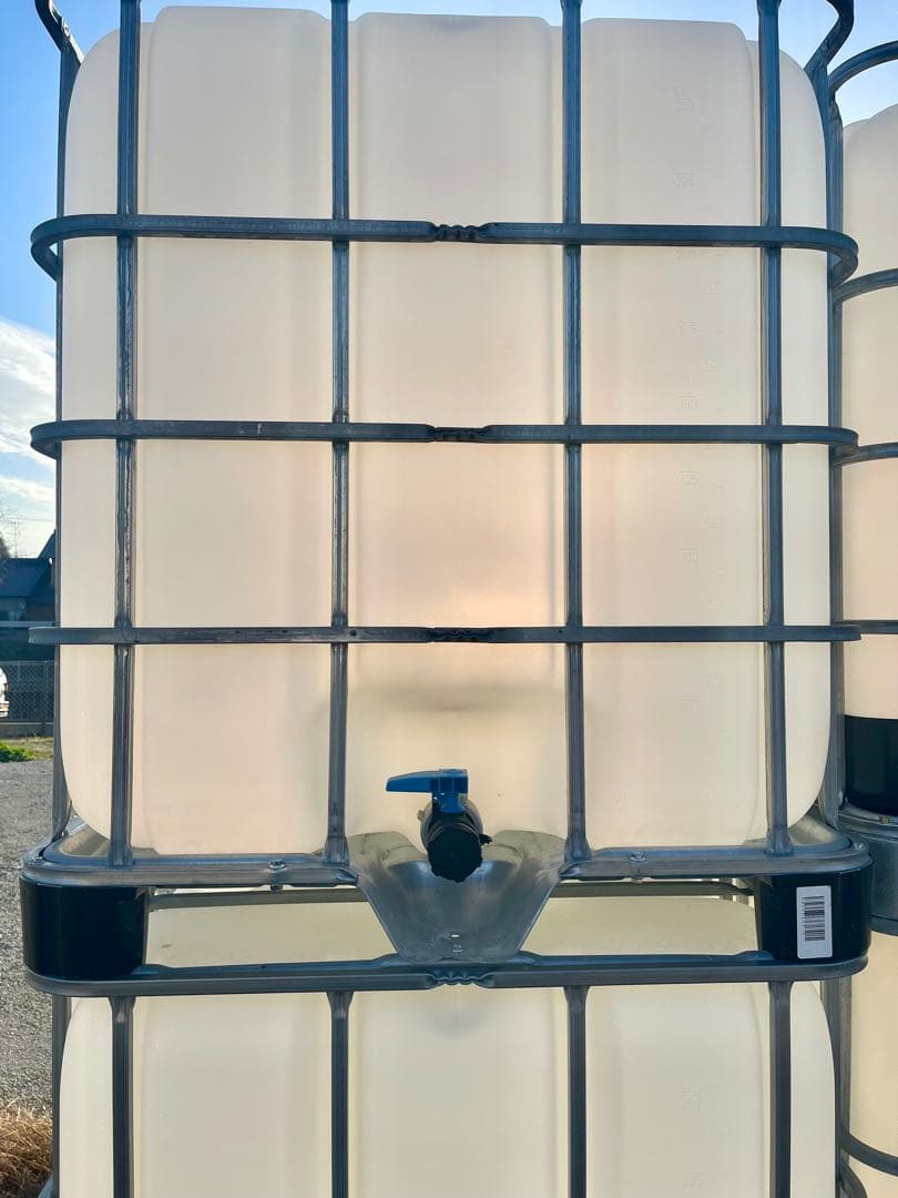 s.shimatani様 ホワイトタンク×2基