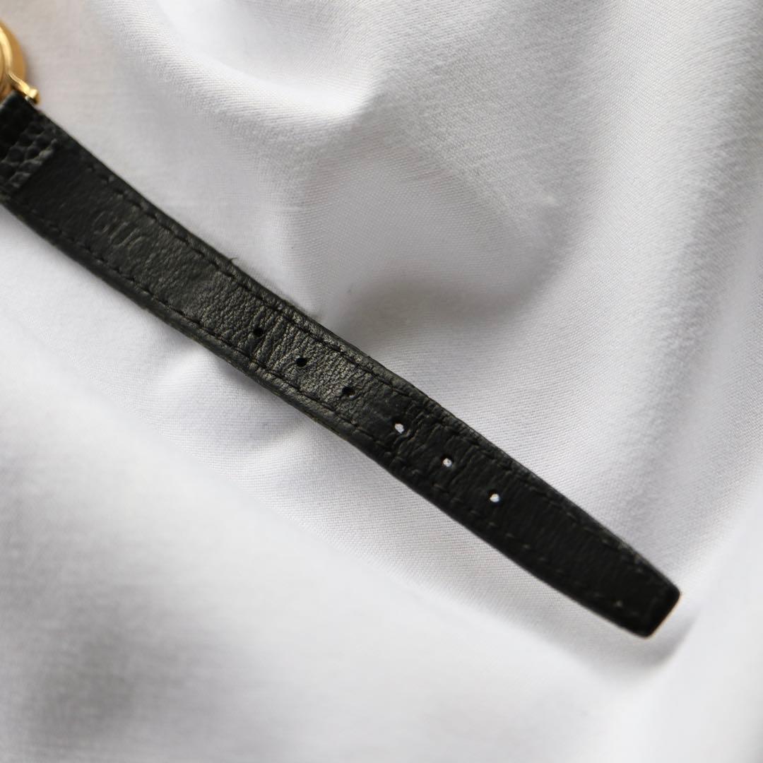 GUCCI ローマンベゼル ブラック文字盤 ゴールド レディース腕時計 1375
