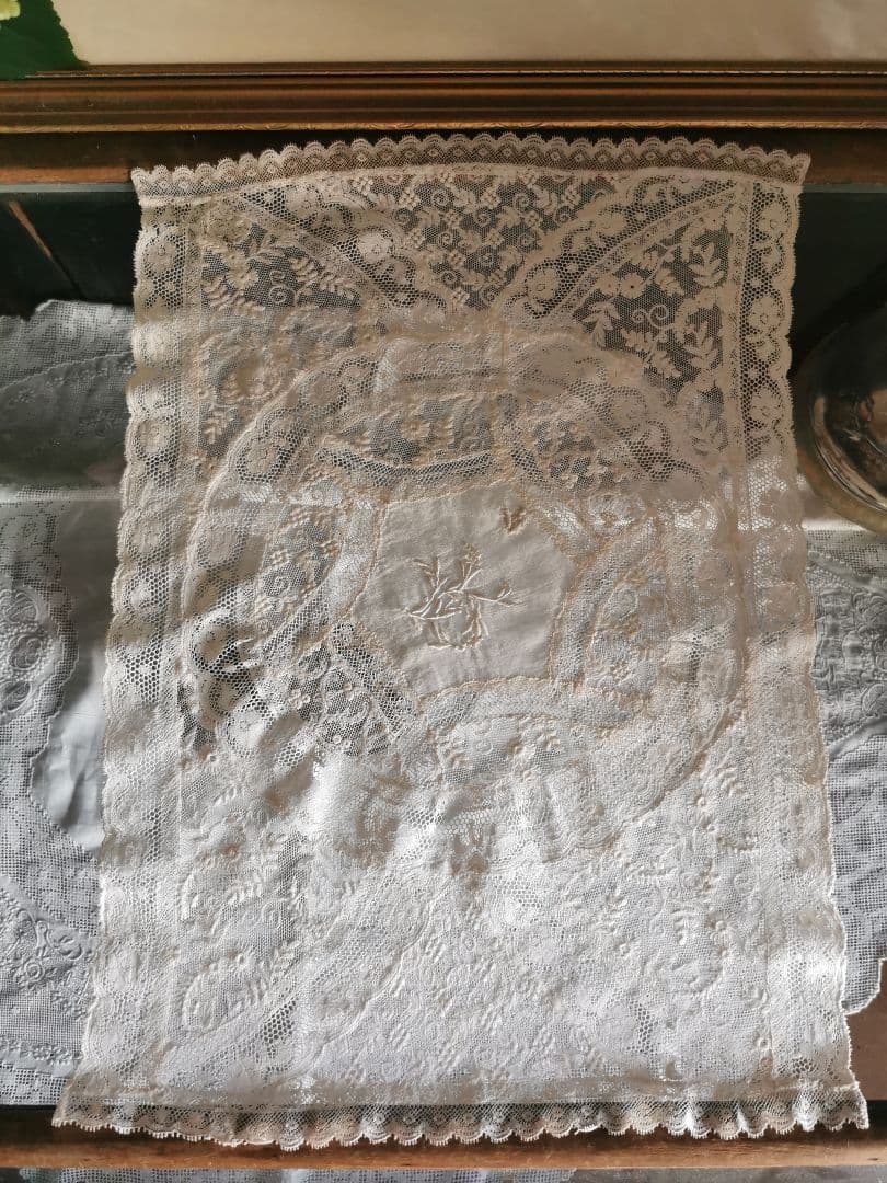 アンティークフランス ノルマンディーレース アップリケ タンバーチュールランナー