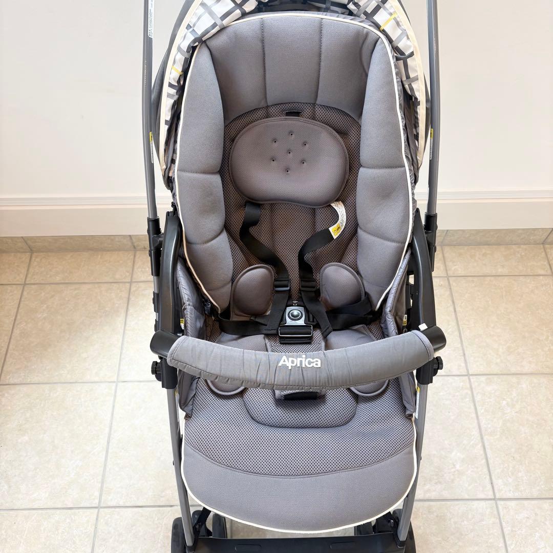 【美品】 Aprica ラクーナ クッション ベビーカー グレー 両対面式 A型