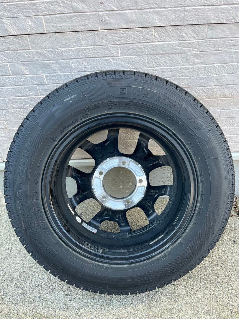 ジムニーJB64 スタッドレスタイヤホイール４本セット　ナット付き（20ケ）