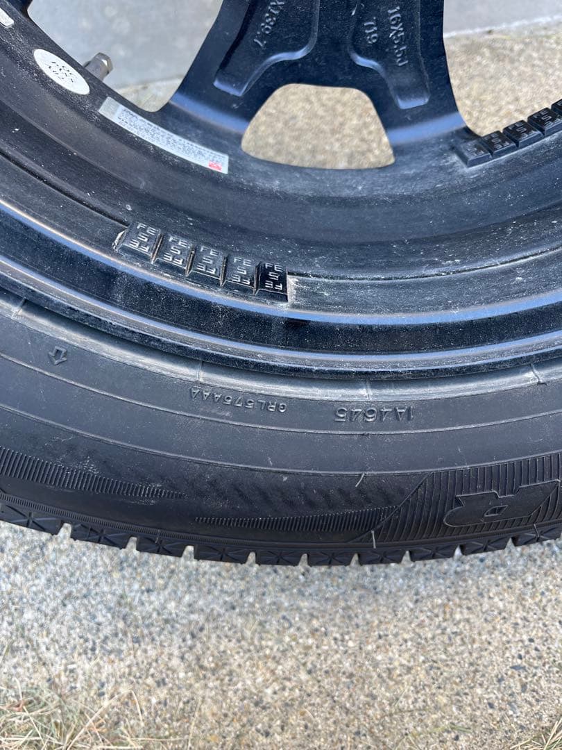 ジムニーJB64 スタッドレスタイヤホイール４本セット　ナット付き（20ケ）