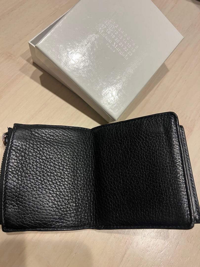 あーいよ　Maison Margiela 4ステッチ フリップフラップ