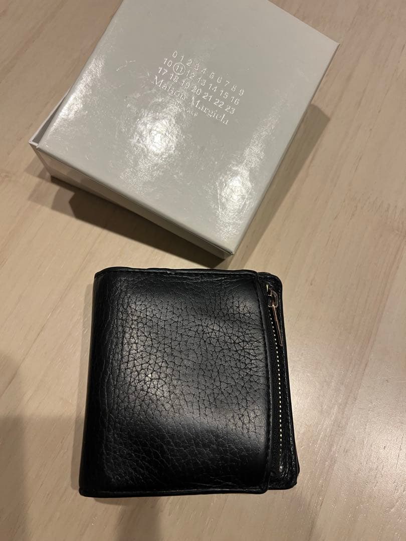 あーいよ　Maison Margiela 4ステッチ フリップフラップ