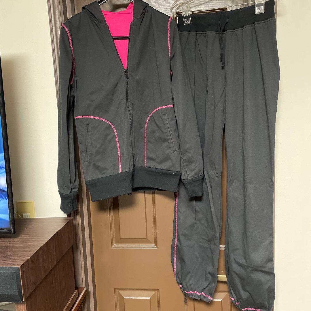 ダイエットスーツ(パーカーはリバーシブル)黒✖️ピンクLサイズ