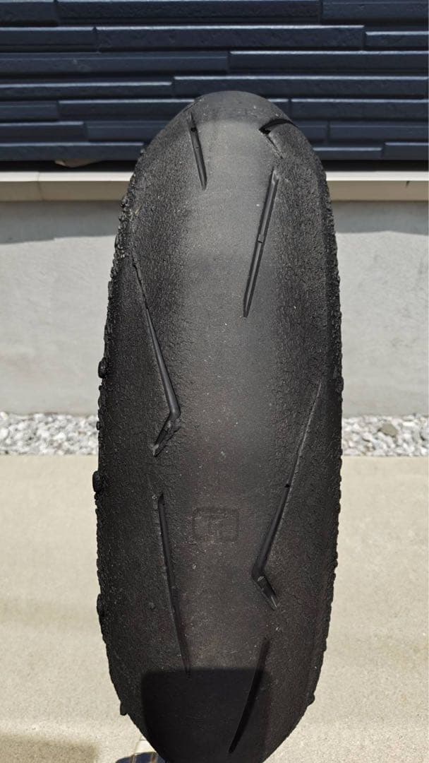 中古ピレリスーパーコルサV4タイヤF110/70R17 R140/70R17