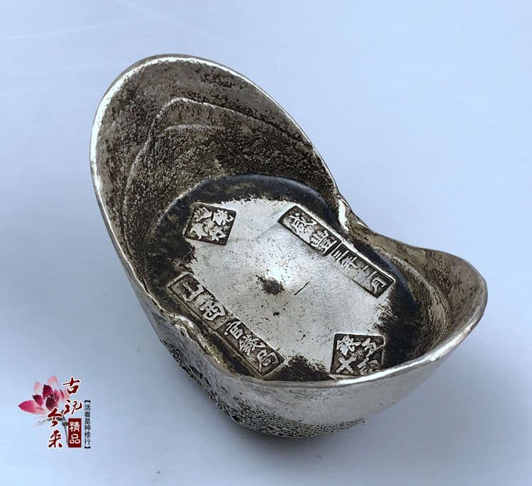 中国の清朝の五帝の銀塊、字はランダムで、50両の大きい銀の塊，1個