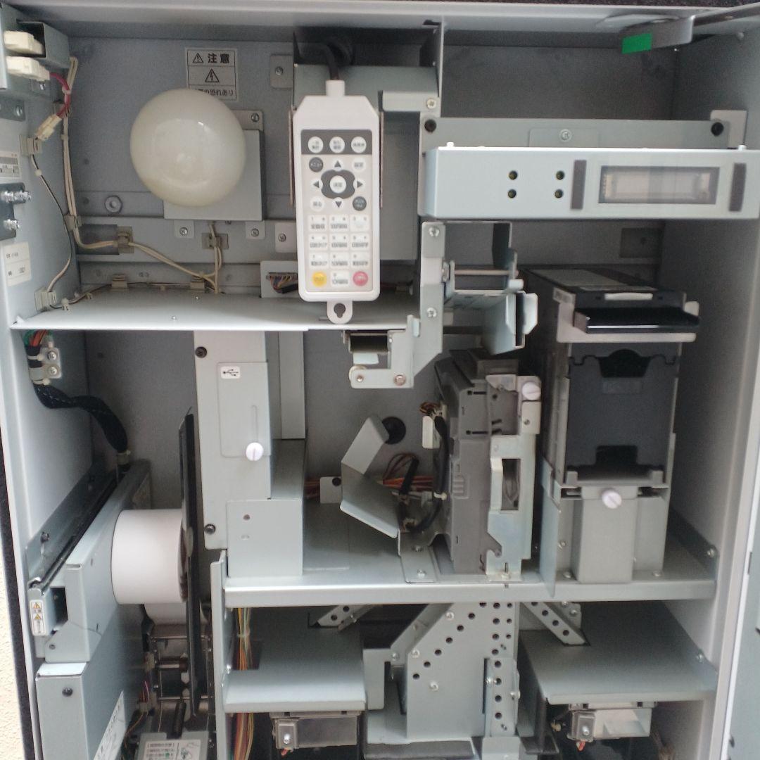 新500円・新紙幣対応済■グローリーVT-B10券売機　送料無料　1