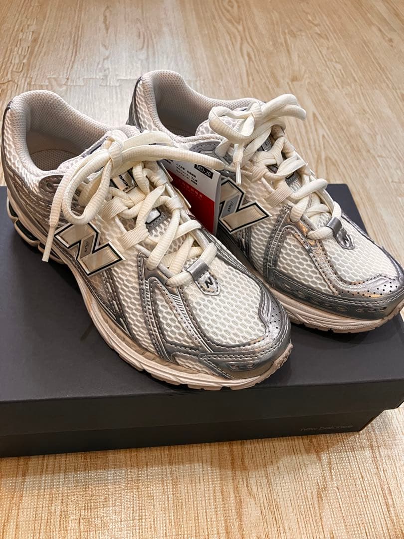 未使用品☆NewBalance M1906REE 24cm