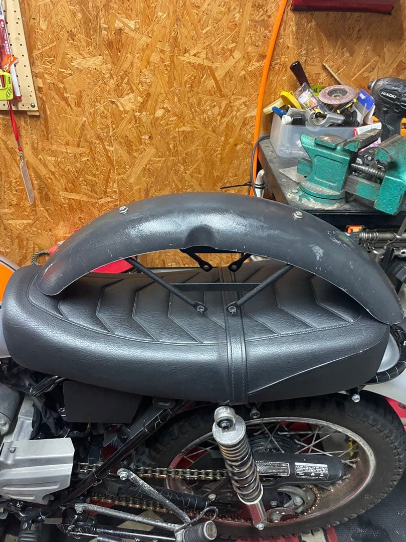 xl230 フロントフェンダー