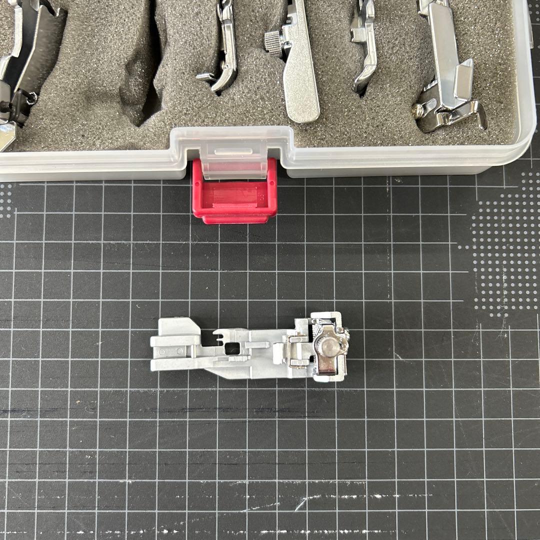 JUKI ロックミシン用押さえセット