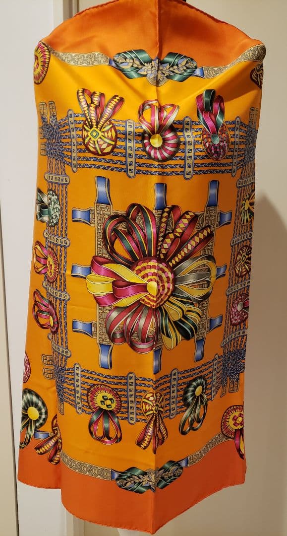 【極美品】HERMES　LES RUBANS DO CHEVAL ～馬のリボン橙