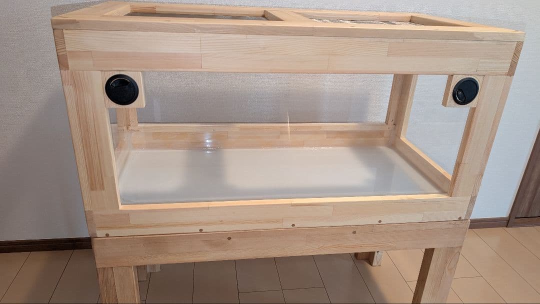 せのケージ！赤松集成材18ミリ幅60縦45奥行45全面アクリル板仕様