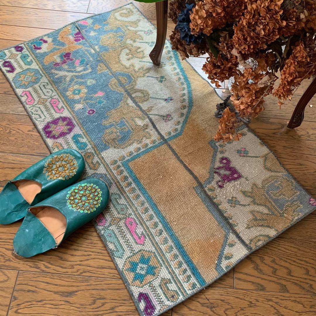 トルコヴィンテージラグ　アヴァノスラグ　96×53 パステル　パッチワークラグ
