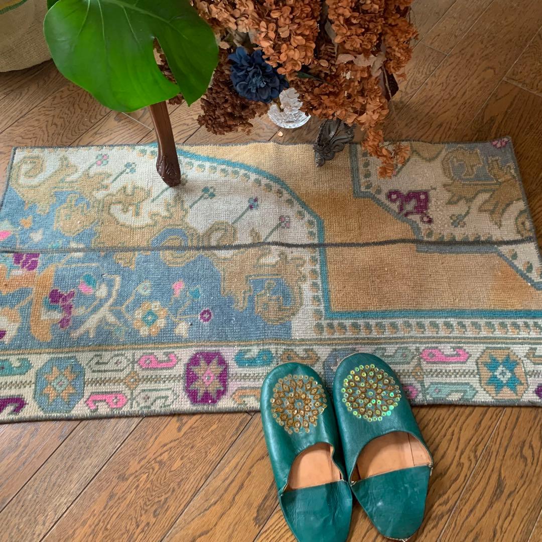 トルコヴィンテージラグ　アヴァノスラグ　96×53 パステル　パッチワークラグ