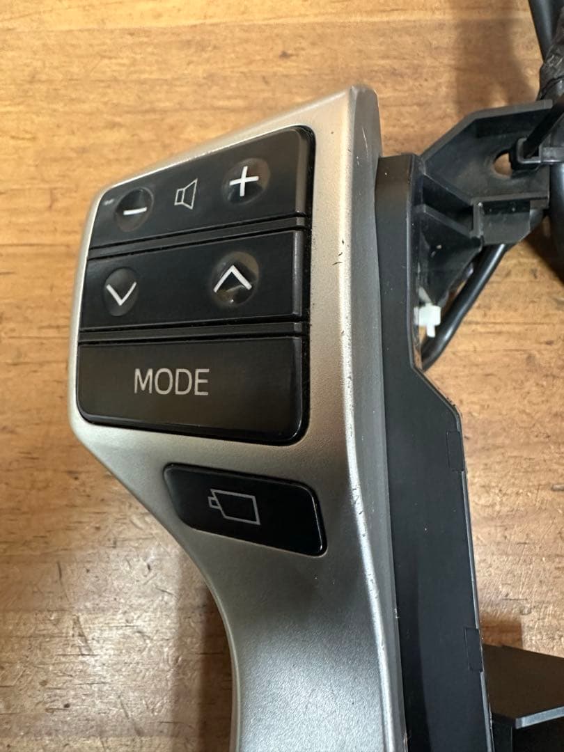 ランクル　プラド150 TZ-G用 ステアリングスイッチ　前期　中期