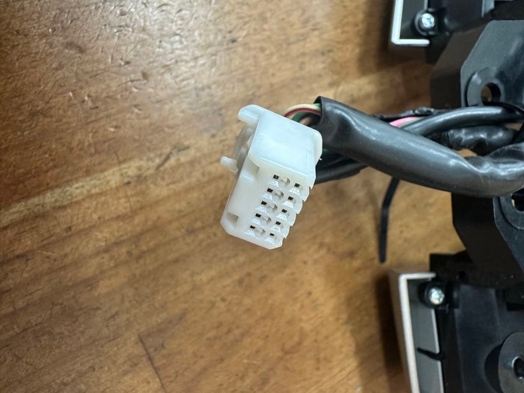 ランクル　プラド150 TZ-G用 ステアリングスイッチ　前期　中期