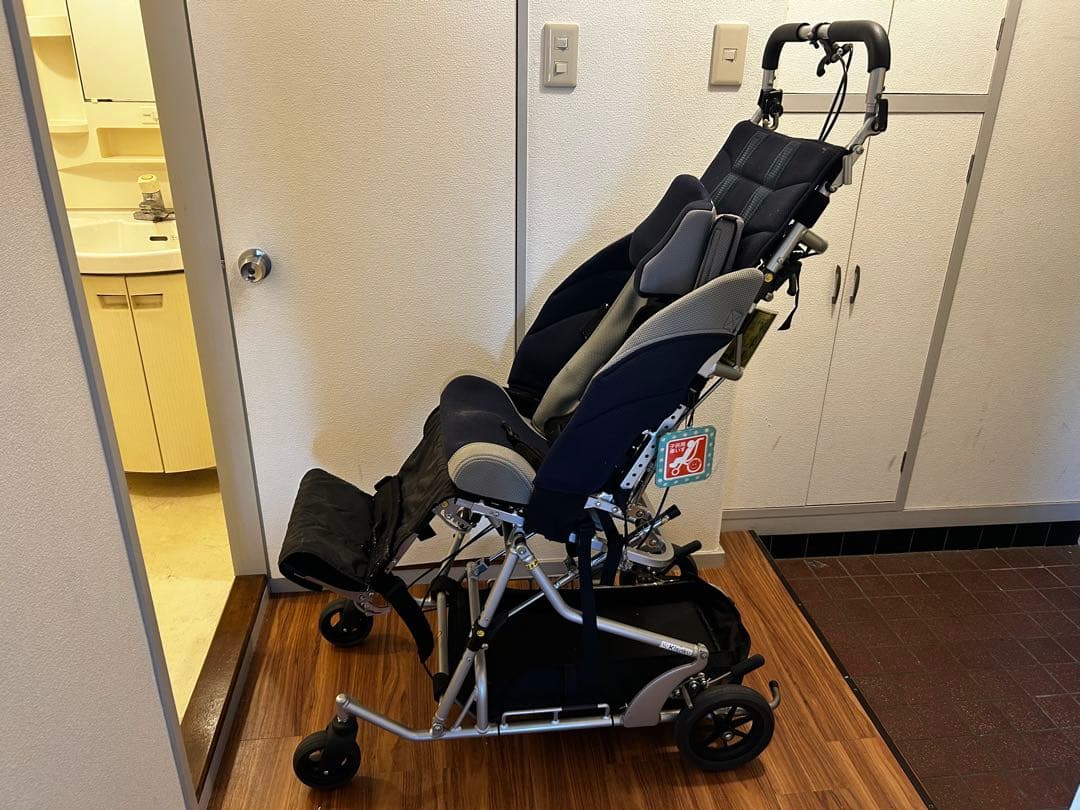ハ*１様 ネイビー 介助用車椅子 折りたたみ