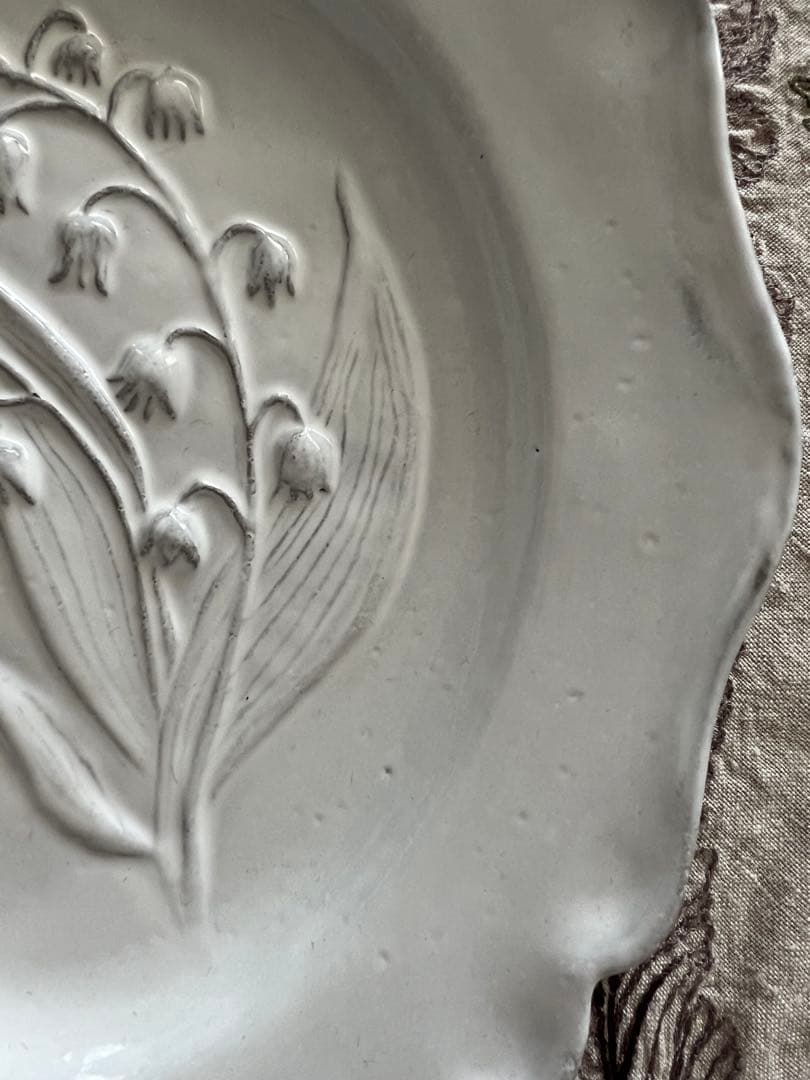 アスティエ・ド・ヴィラット すずらん プレート Astier BONHEUR