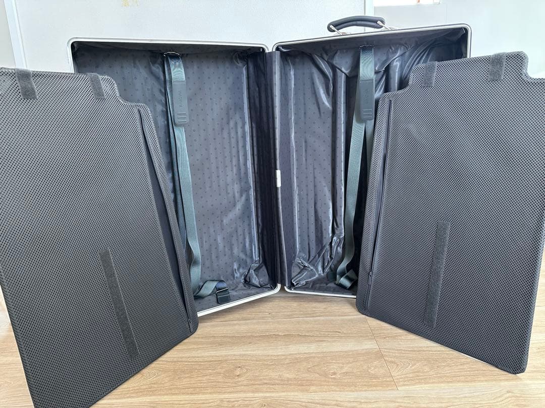 【姫さん専用】リモアRIMOWA 84L キャリーケース 生涯保証付