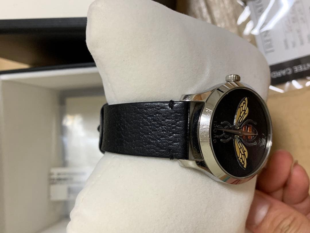 Gucci 蜂デザイン 時計 ya1264067a seiko citizen