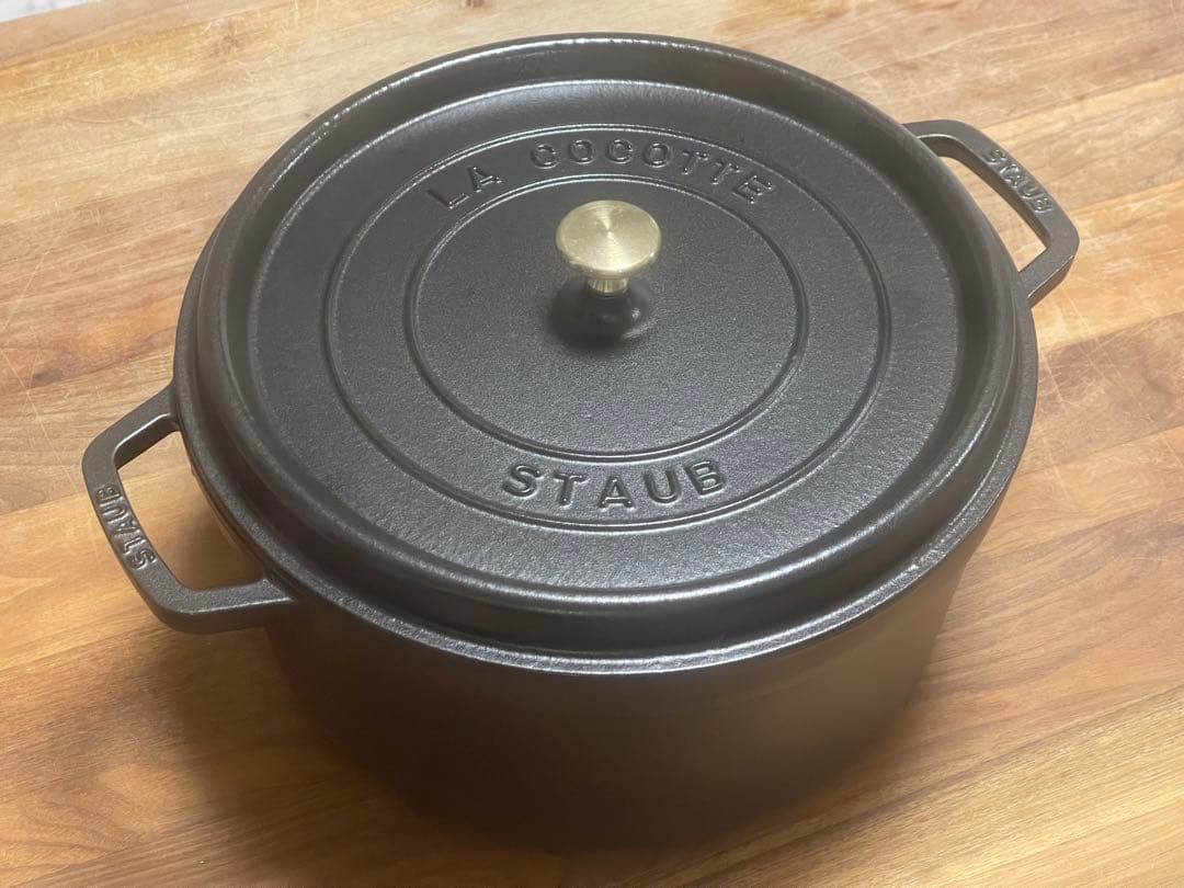 ね*様 STAUB ラウンド30