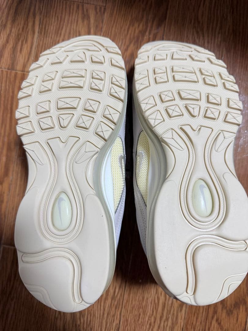 エアマックススタイル ホワイトスニーカー