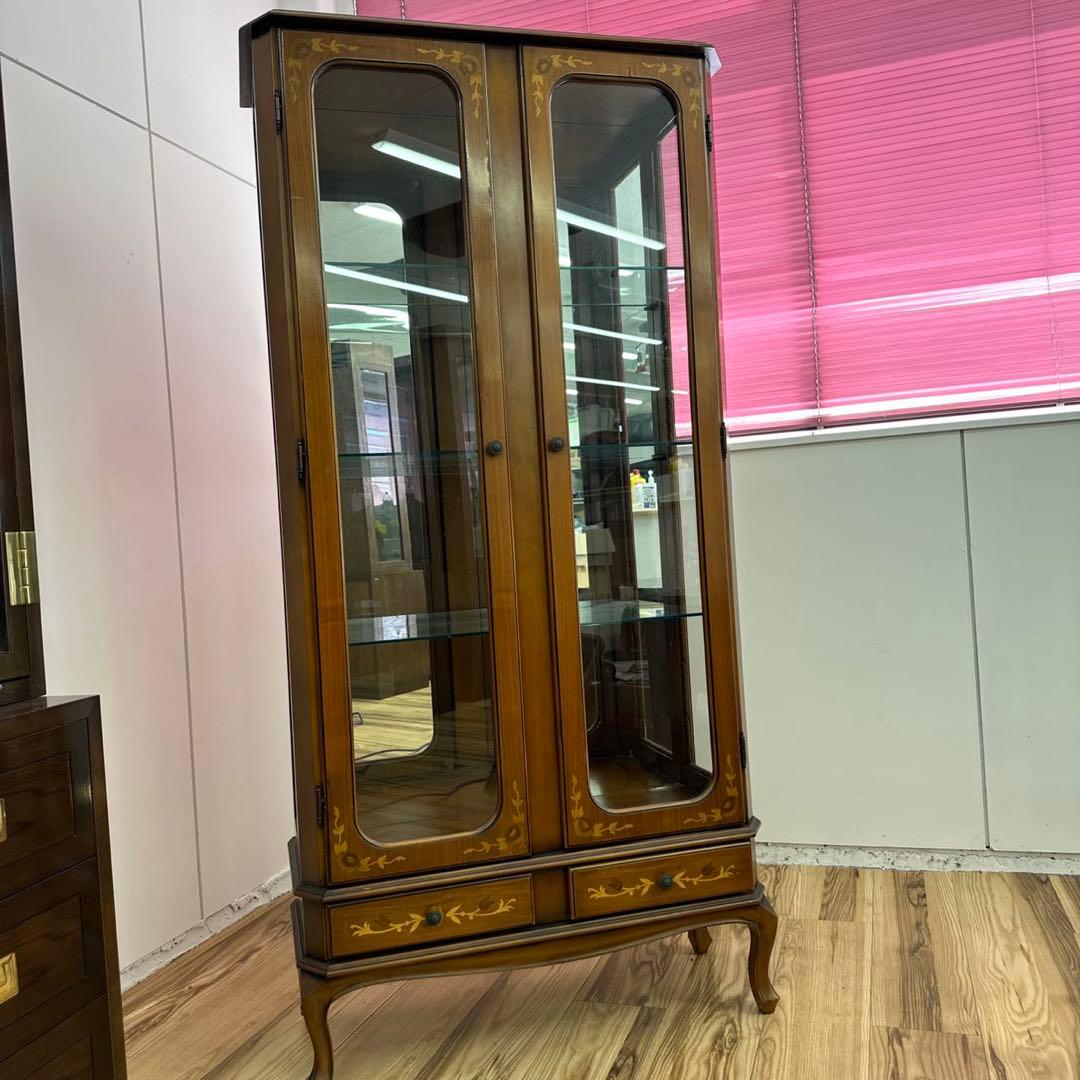 イタリア風　飾り棚　ガラス棚　アンティーク　キャビネット