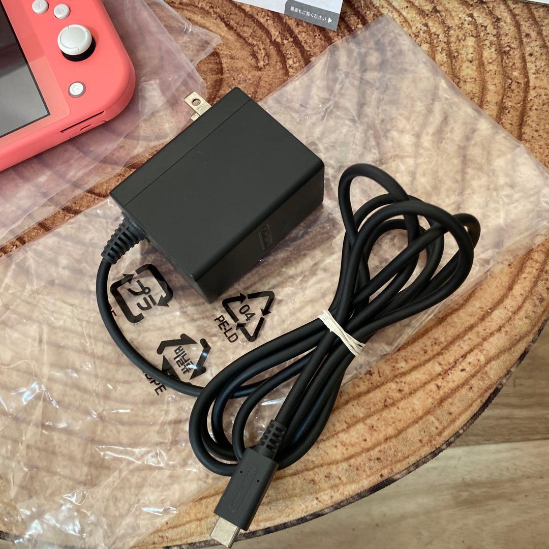 Nintendo Switch Lite ピンク本体