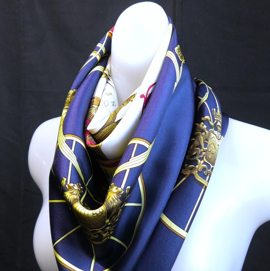 HERMES エルメス　大判スカーフ　カレ90　 D214