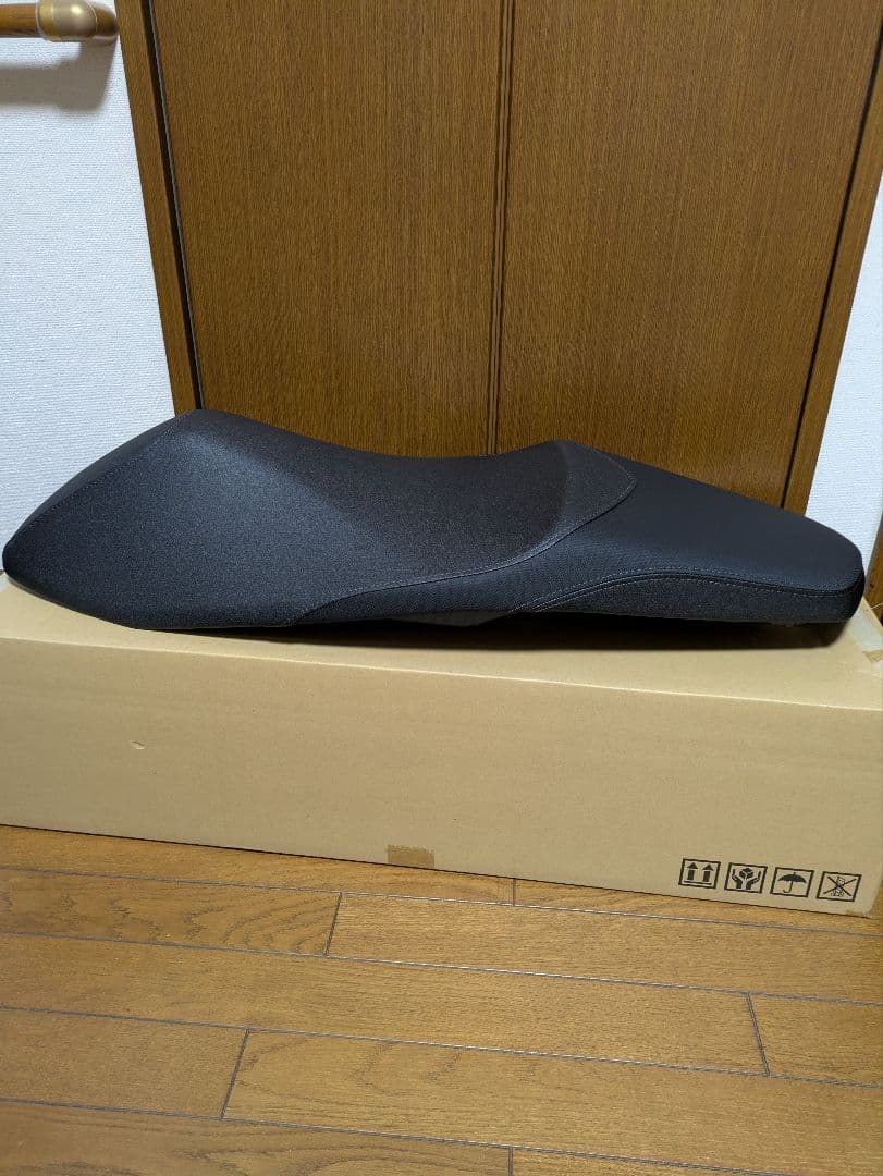 【新車外し】ホンダPCX125/160バイク用スポーツシート ブラック 未使用