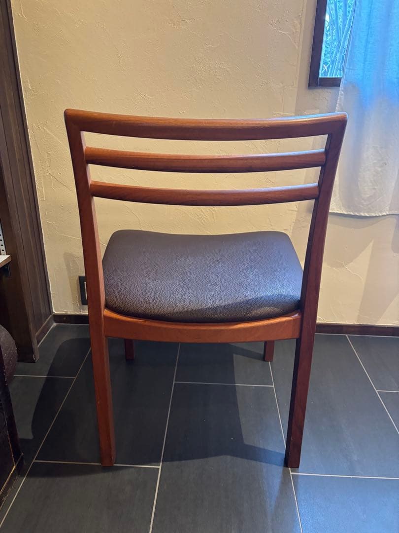 E)スコービー？　デンマーク　北欧　ダイニングチェア