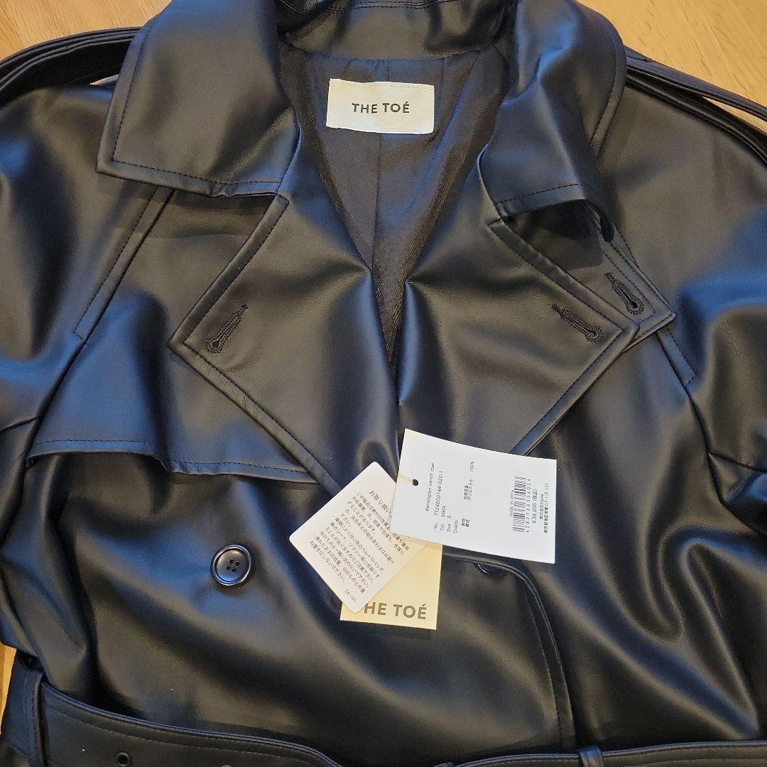 新品THE TOE 合皮トレンチコート　ブラック