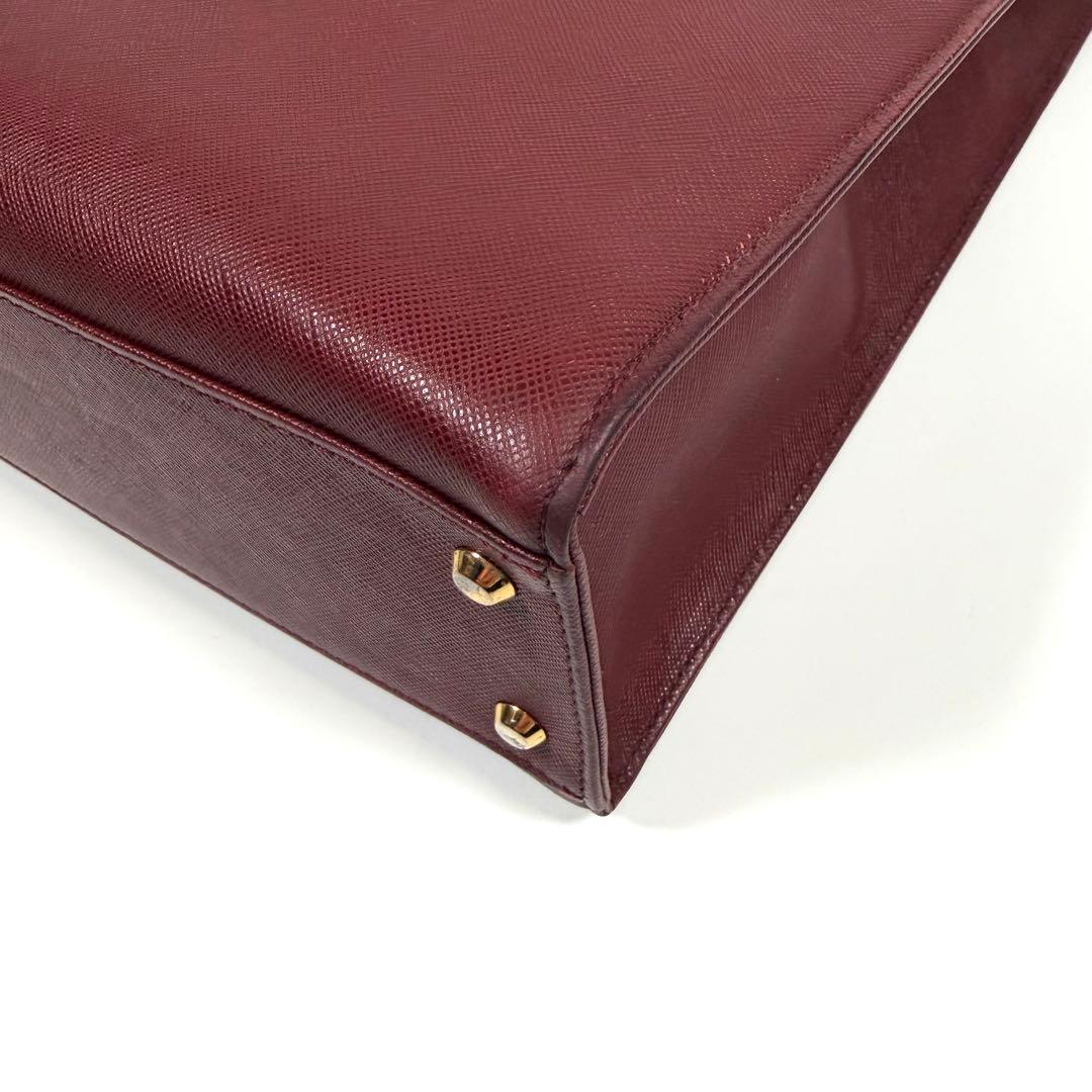 【美品】バーバリー　トートバッグ　サフィアーノレザー　ゴールド金具　ボルドー