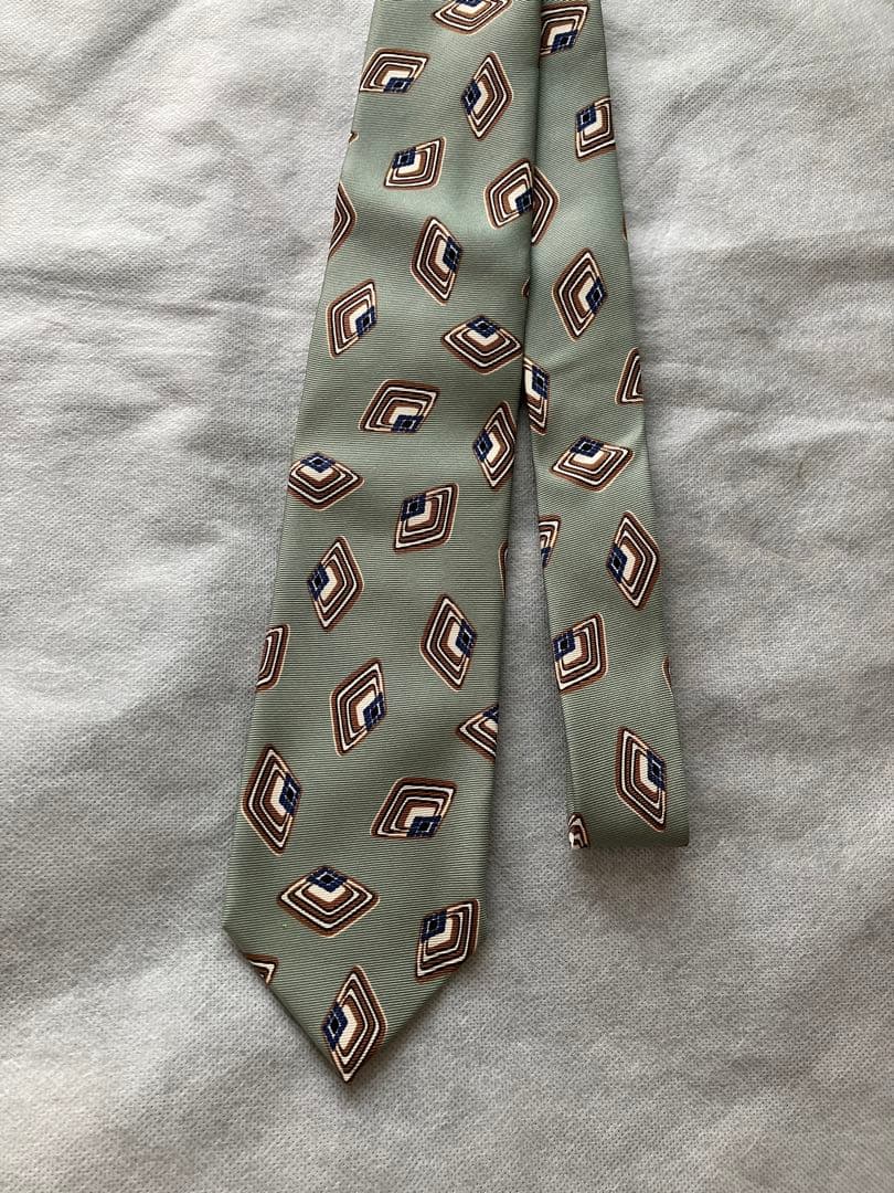 Holliday & brown シルク 小紋柄 プリント ネクタイ