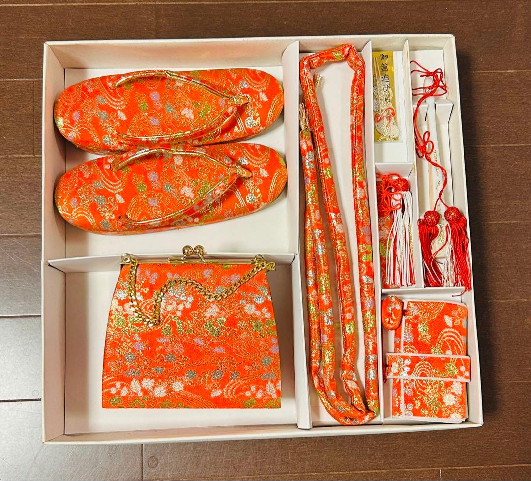 七五三7歳フルセット一式 紫色 正絹　素敵な色と柄で写真映えします♪