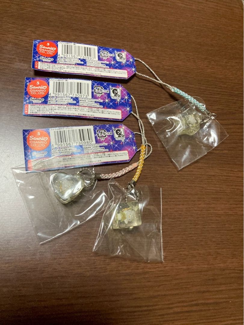 希少 激レア 新品 ご当地 ハローキティ イルミネーション アクリル ストラップ