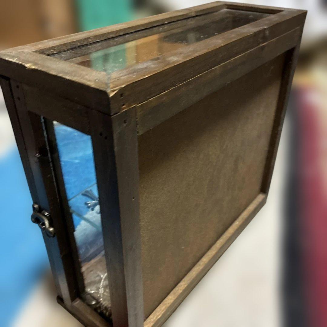 木製ガラスケース 2段棚付き二個せっセット