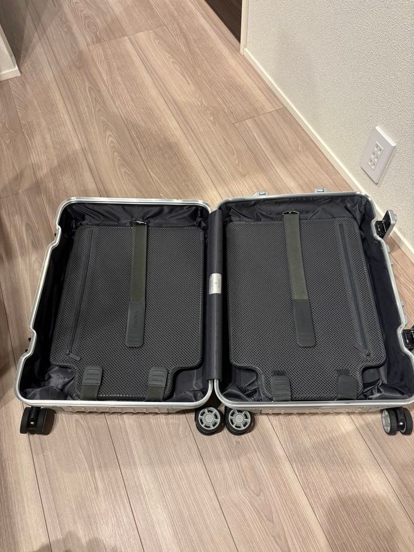 RIMOWA キャビンS シルバー