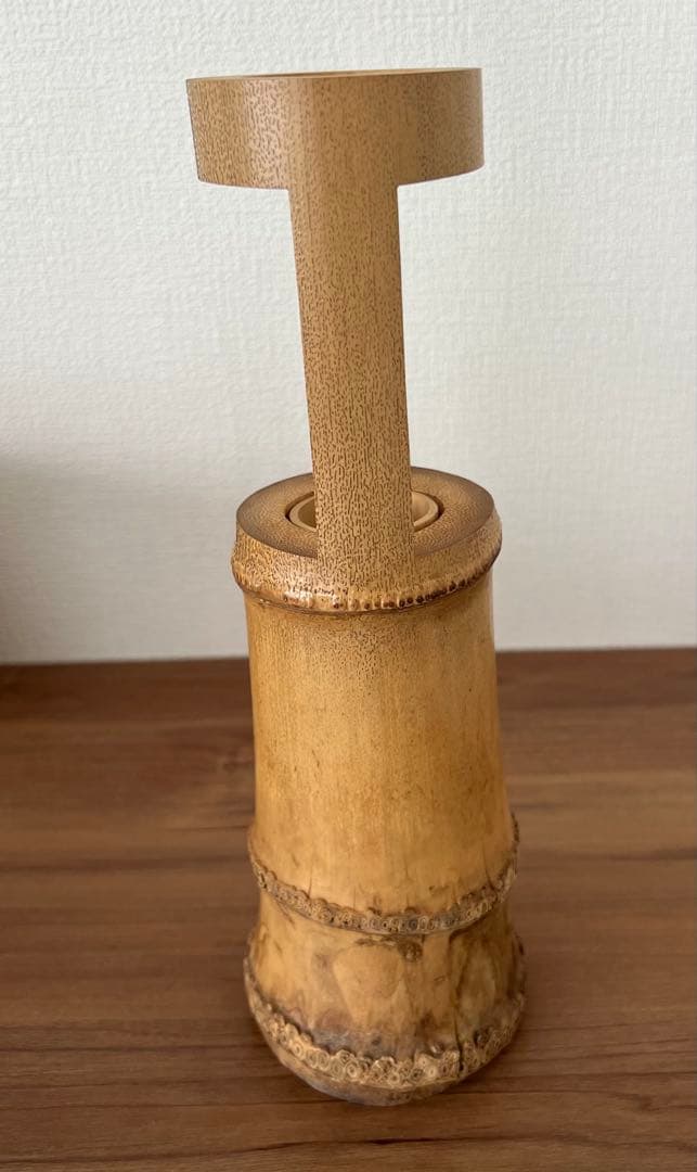 置筒竹花入 吹貫 茶道 箱付き 箱書き有 年代物 アンティーク 竹一重切花入