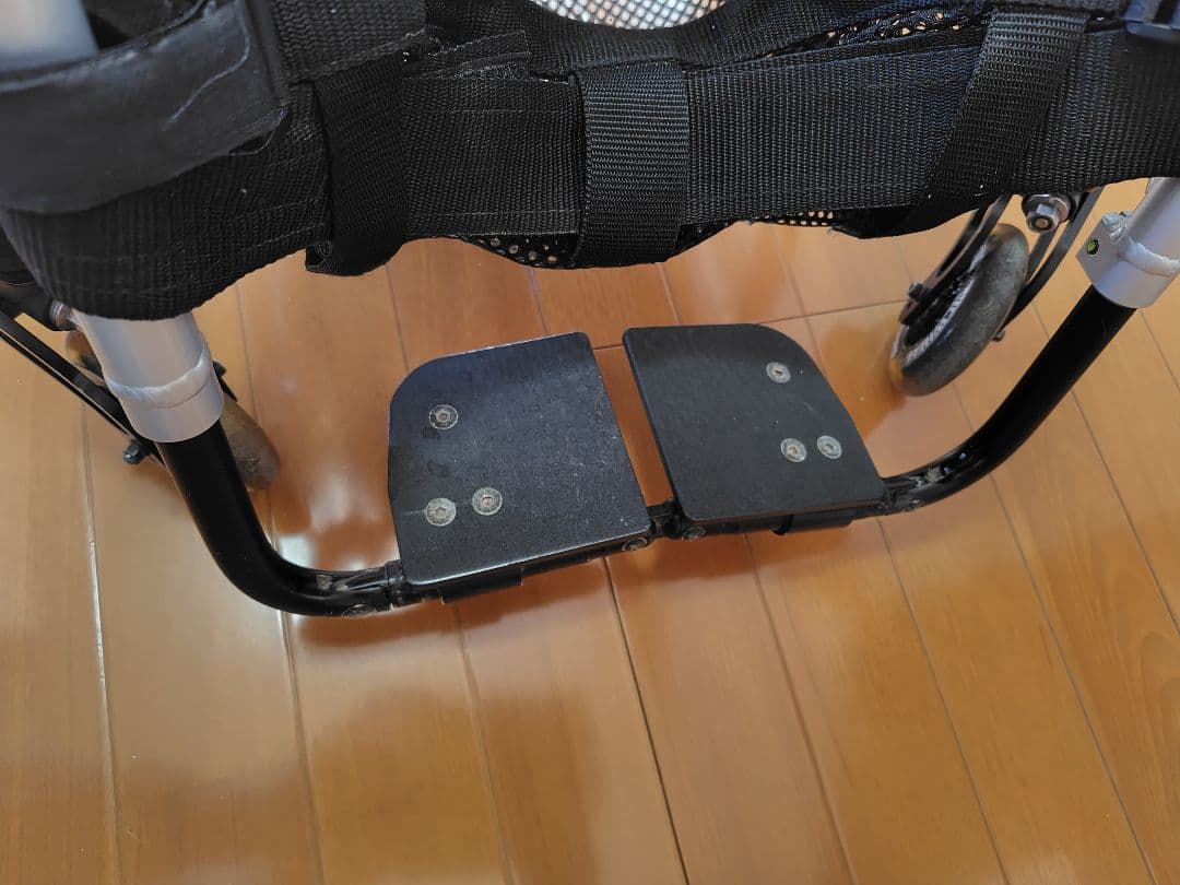 車椅子（自走式）OXエンジニアリング　GWX III　シルバーフレーム