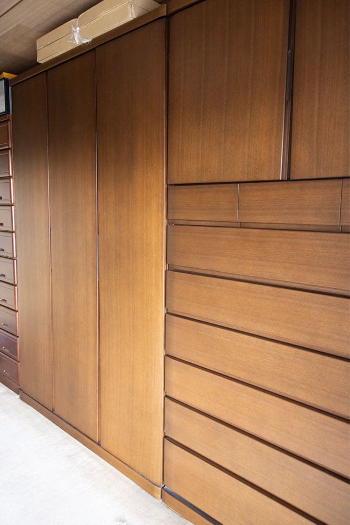 洋服だんす　右