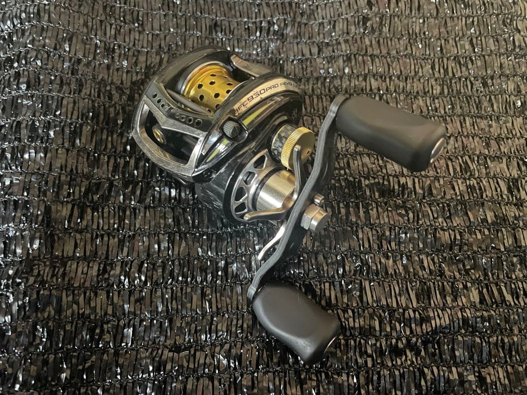 AbuGarcia REVOＬＴＺ　ＢＦＣ９３０ＰＲＯｉｋコンビ レフトハンドル