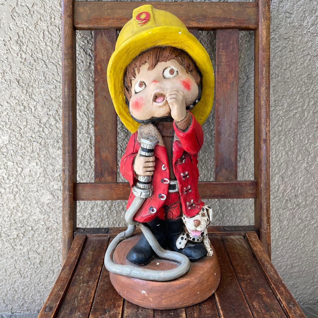 BIG！70s〜アメリカアンティーク　子供の消防士置物　USAヴィンテージ雑貨