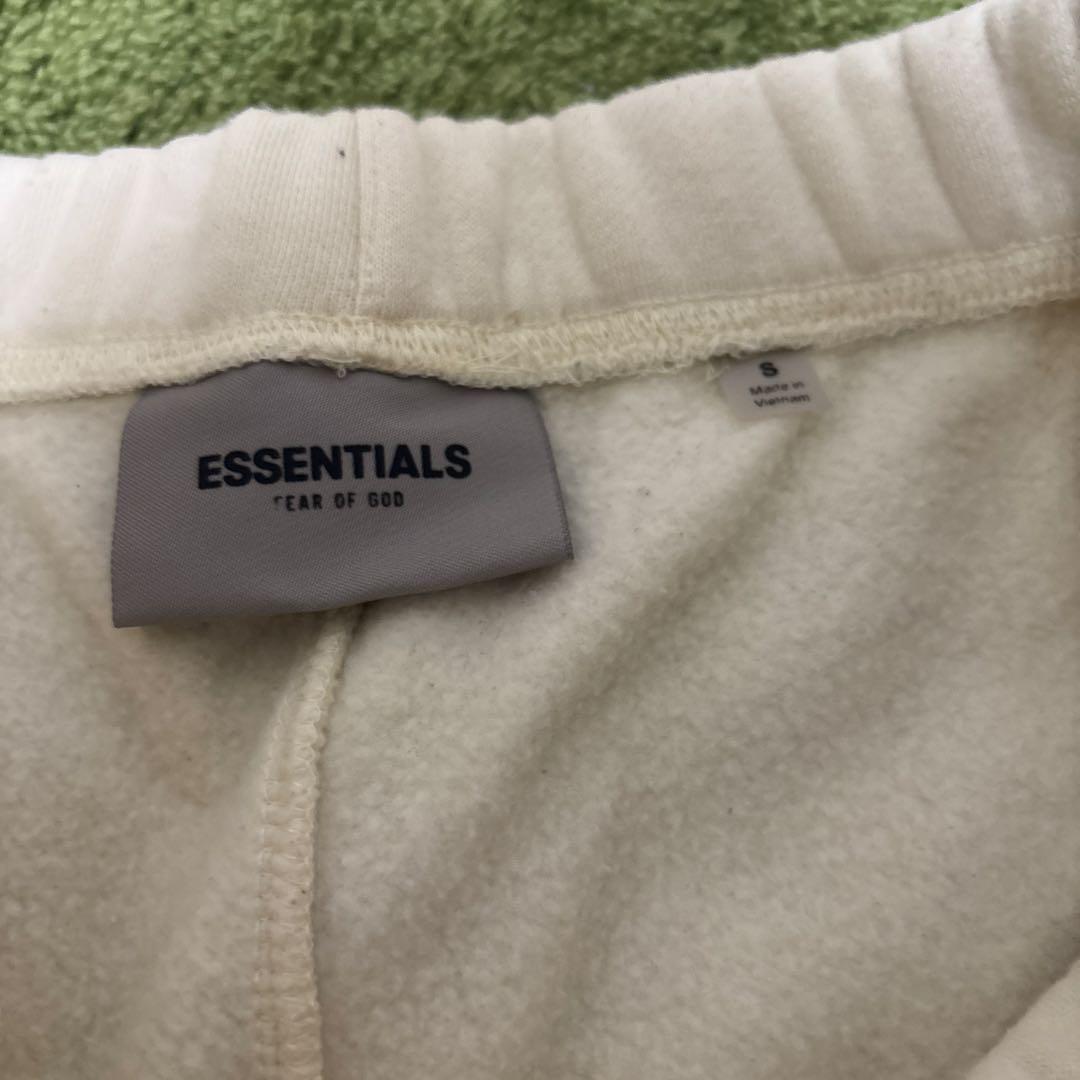 X*z様 FEAR OF GOD ESSENTIALS セットアップ　正規品