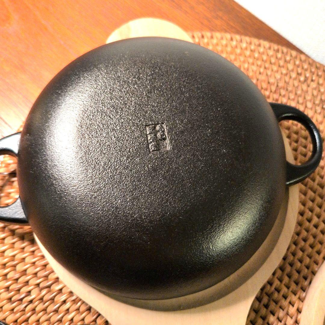 盛栄堂　南部鉄器　ニューラウンド万能鍋15cm×2個　木皿付